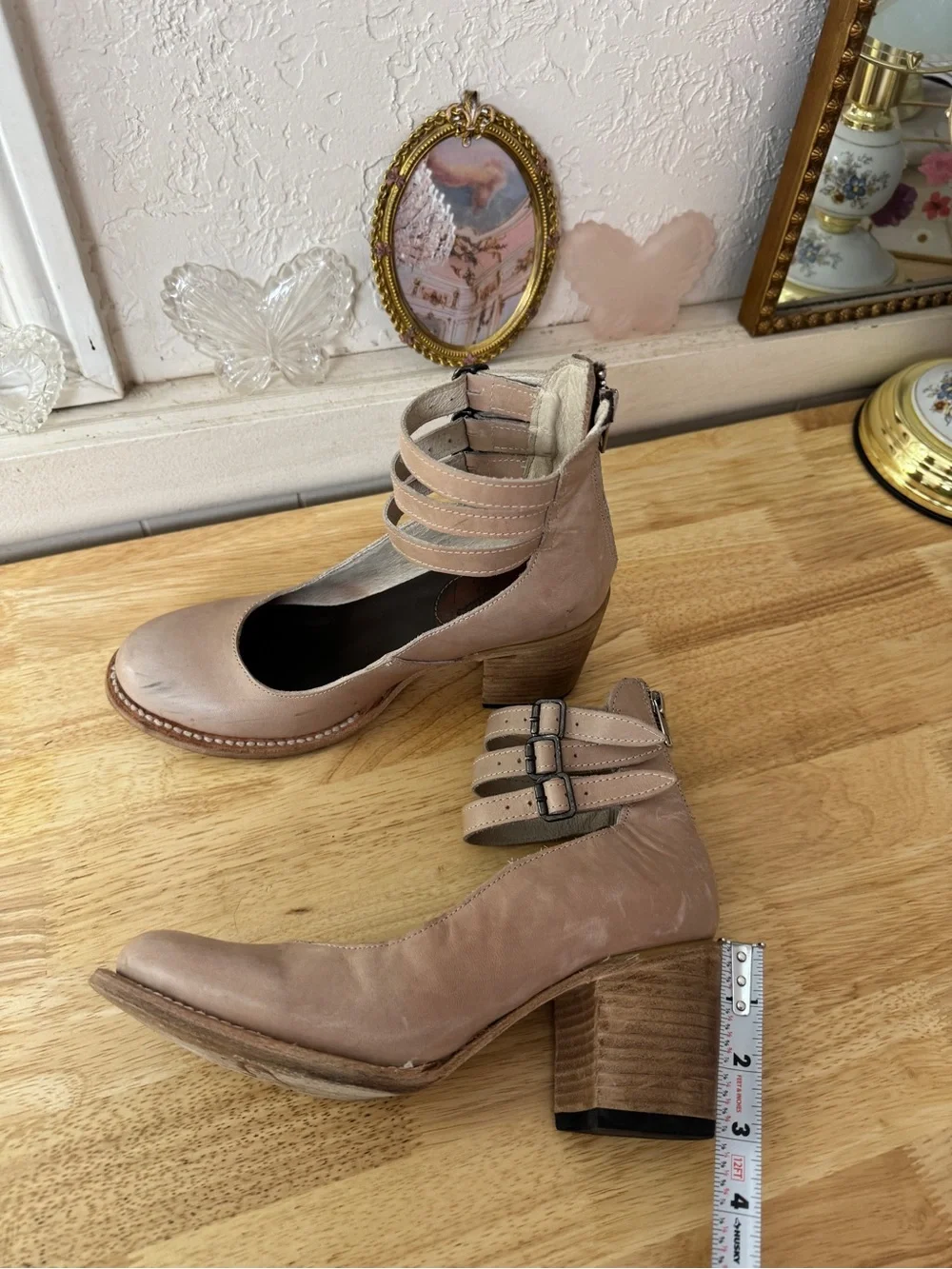 Freebird Randi Blush Leather Triple Buckle Block Heel Pumps Size 9 Indie Boho